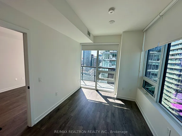 127 Broadway Ave #2805 — Photo 8