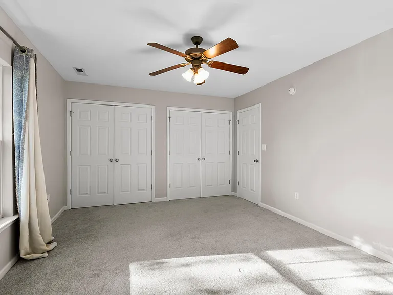 55 Thea Ln — Photo 17