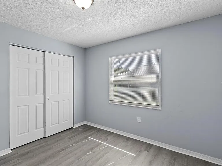 1703 Birchwood Cir #1-1703 — Photo 15