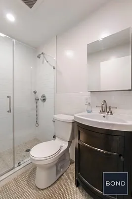 Rented by Bond New York | media 9