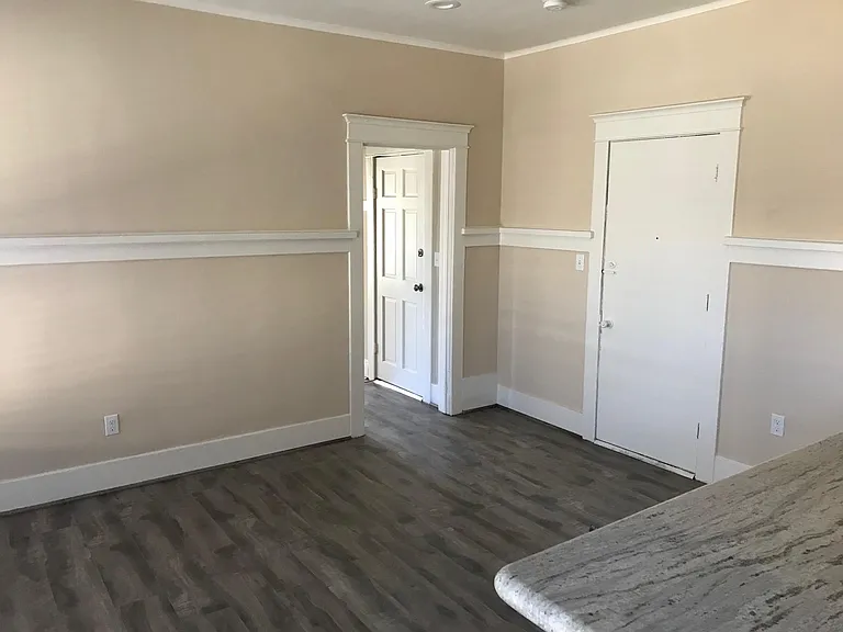 3401 N Mission Rd #8 — Photo 18