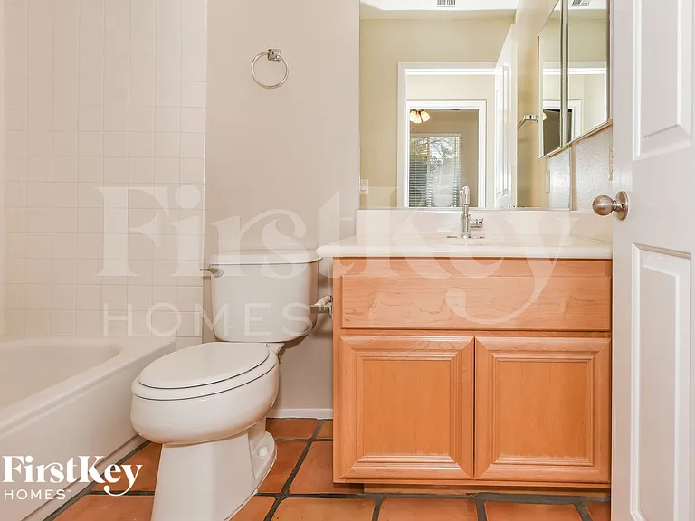 10211 Eden Falls Ln — Photo 12