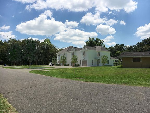 2nd image of 116 Amaryllis Dr