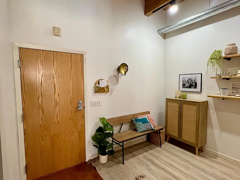 234 E Reservoir Ave #303 — Photo 6