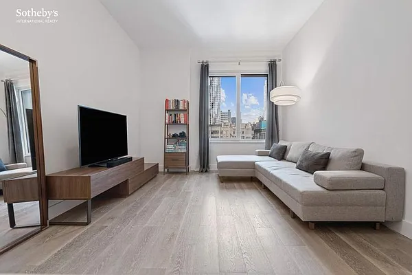 Rented by Sotheby's International Realty | media 1