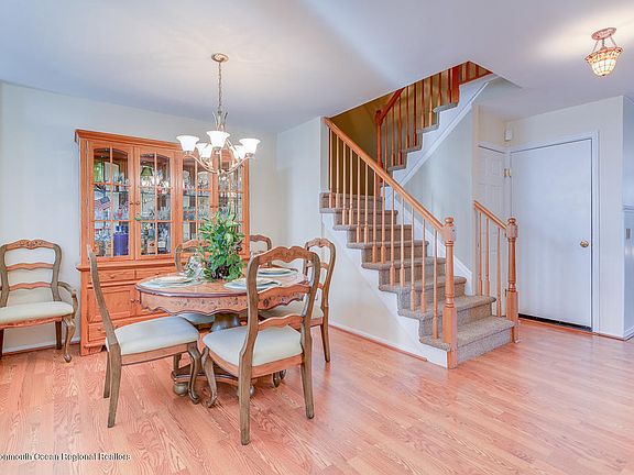 5th image of 205 Santa Anita Ln