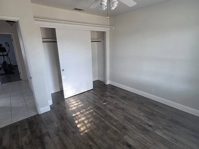 928 Sage Ct — Photo 9