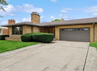 1434 Deerpath Ln, La Grange Park, IL 60526