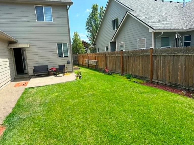 1604 Webb Lake Dr NE — Photo 16