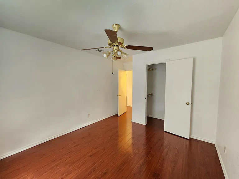 1526 Silverleaf Dr — Photo 15