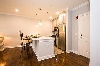 4th image of 14 N Clinton St #305