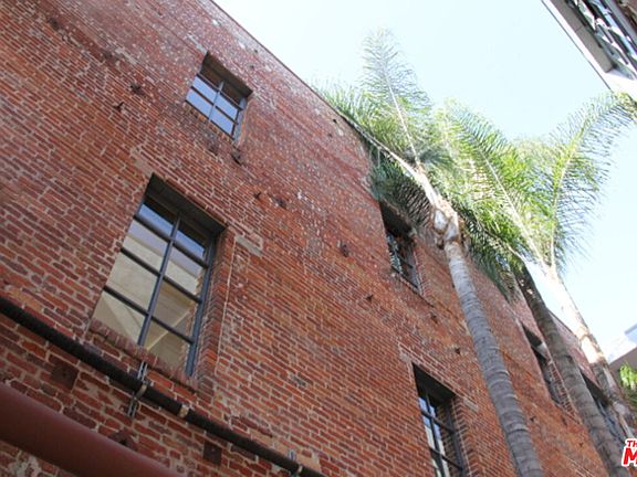 4th image of 500 Molino St APT 214