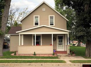 322 S Murphy St, Lake Crystal, MN 56055