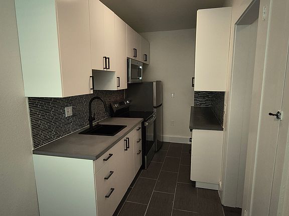 2nd image of 1916 7th Ave W #23