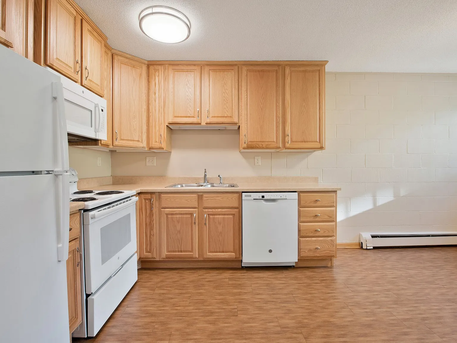 Townview Villas — Photo 2