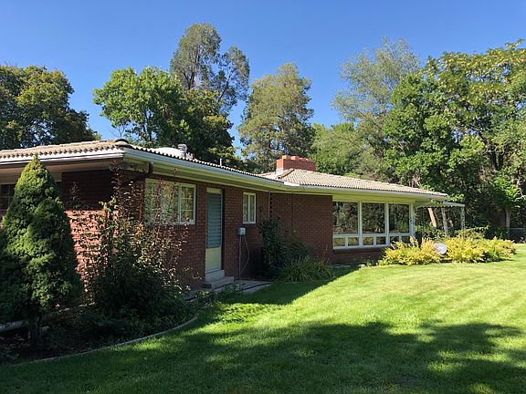 3rd image of 2155 E Fardown Ave