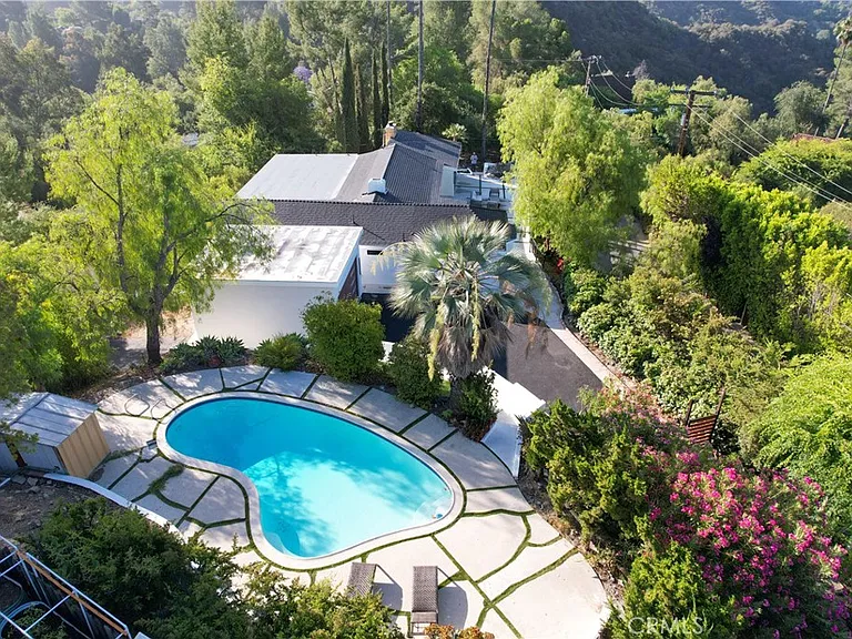 2600 Topanga Skyline Dr — Photo 1