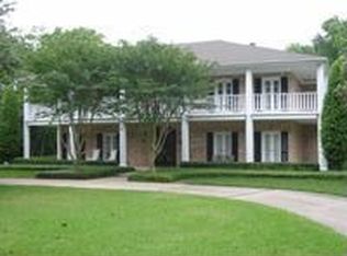 2209 Pine Dr, Friendswood, TX 77546