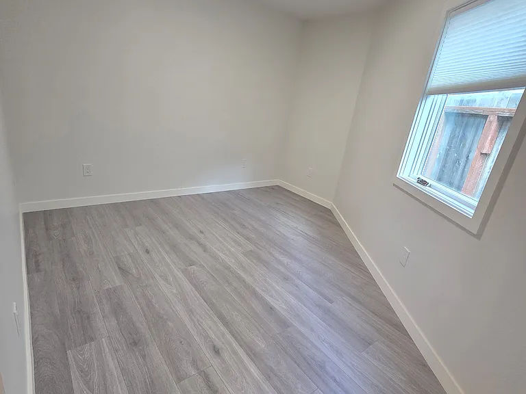 1728 Almond Ave #B — Photo 7