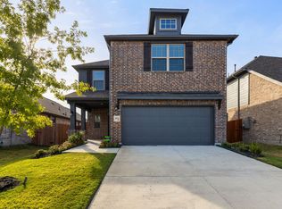 3932 Chesapeake Ln, Heartland, TX 75126