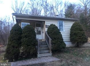 3143 Zepp Rd, Green Lane, PA 18054