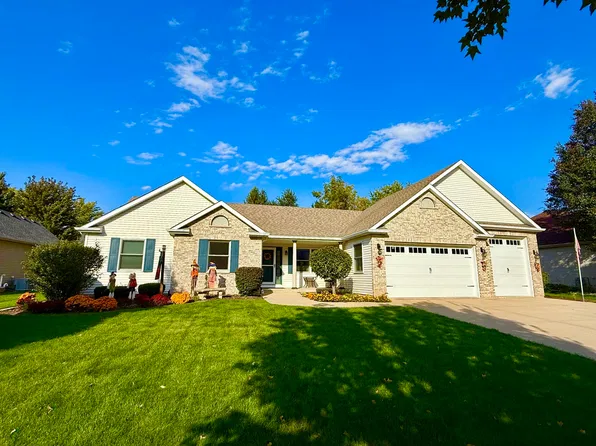 1271 Clearwater Dr, Yorkville, IL 60560