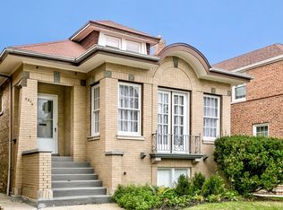 5816 N Bernard St, Chicago, IL 60659