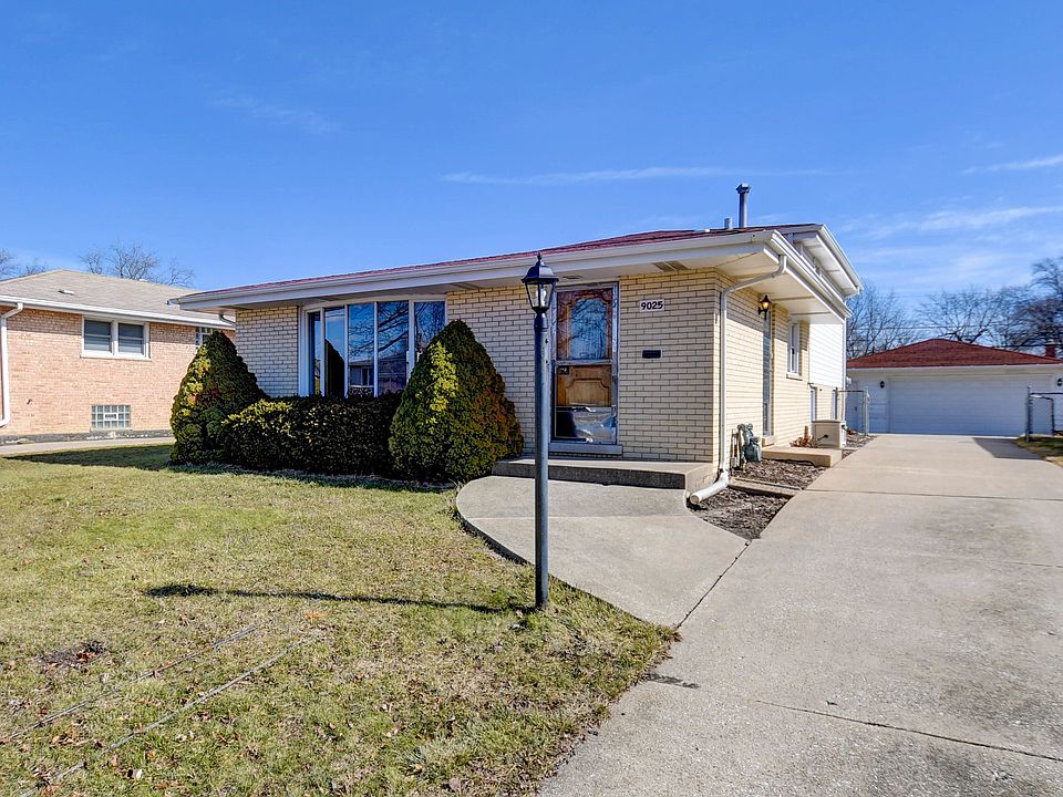 1st image of 9025 S Meade Ave