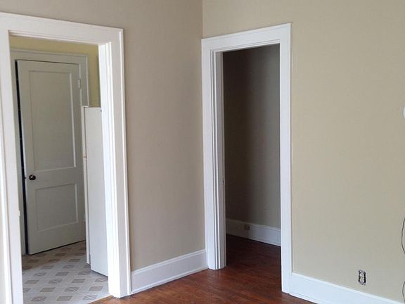 Bedroom Alternate view