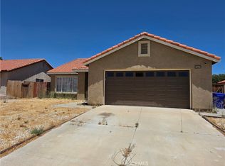 11062 Willow Ln, Adelanto, CA 92301