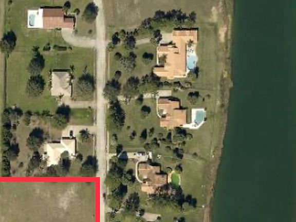 2nd image of Lake Denise Blvd