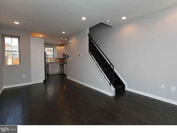 4th image of 1439 N Corlies St