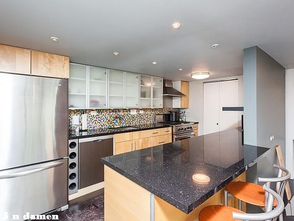 3rd image of 4715 N Damen Ave #1011