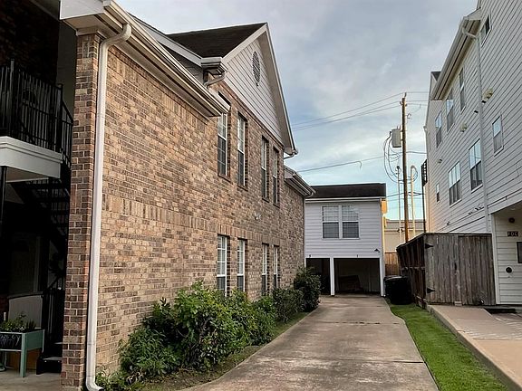 3rd image of 3845 Law St APT 2