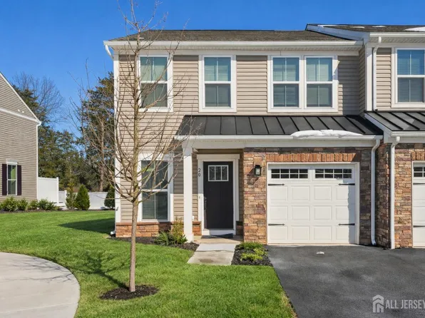 20 Owen Ct, Somerset, NJ 08873