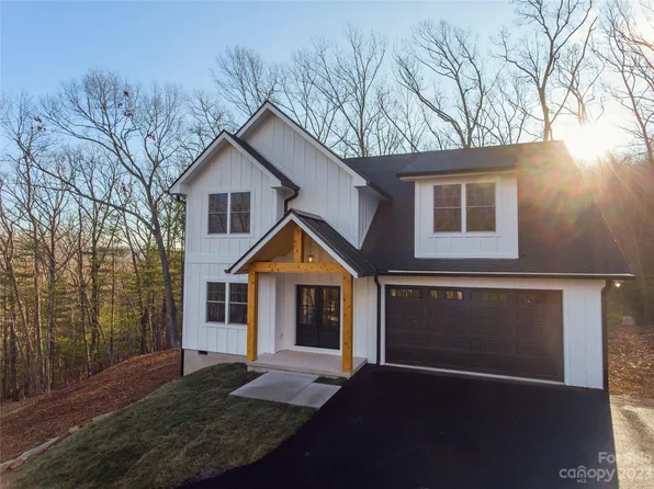 88 Jp Huggins Dr, Hendersonville, NC 28791