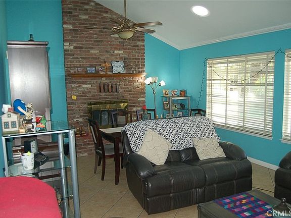 3rd image of 395 S Tamarisk Ave