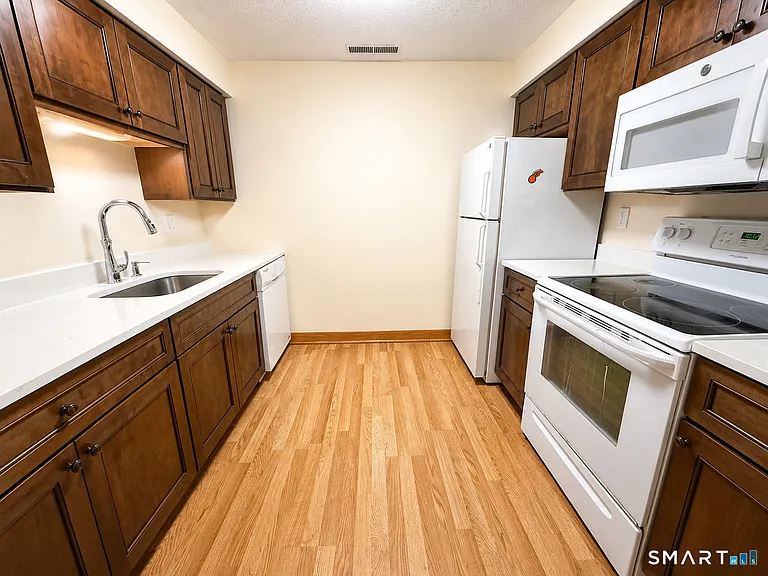 27 Harrison St #16 — Photo 10