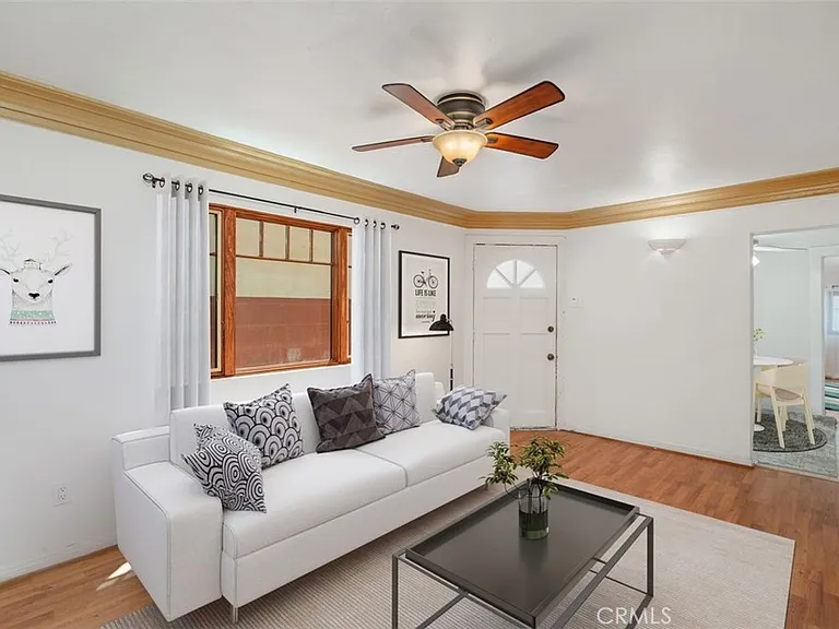 832 Cypress Ave — Photo 4