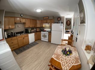 123 E Main St, Mount Joy, PA 17552