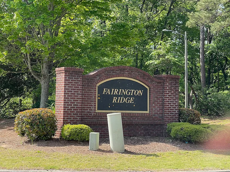 5201 Fairington Ridge Cir — Photo 2