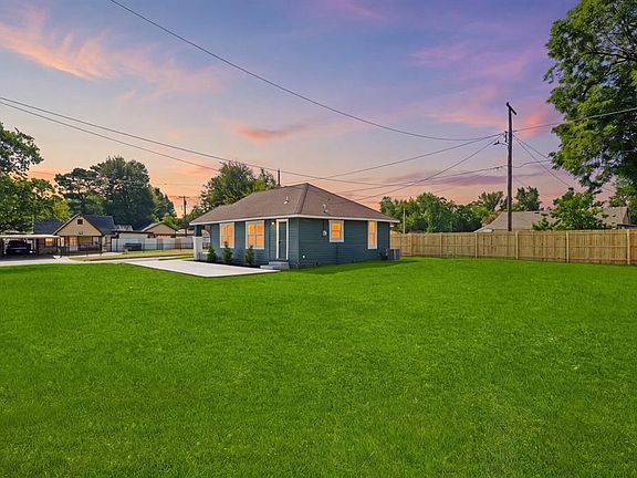 3rd image of 4111 S Oklahoma Ave
