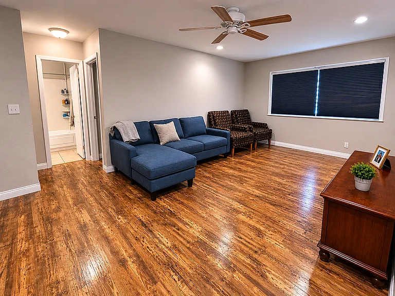 212 Bruce St #A — Photo 3