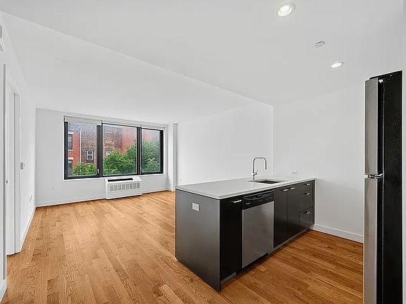 2nd image of 316 Bergen St #4-5