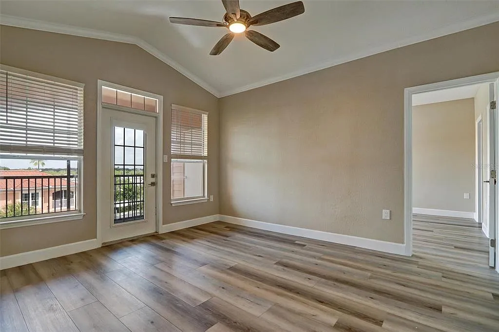 2 bed, 2.0 bath, 1085 sqft, $2,800 — Photo 3