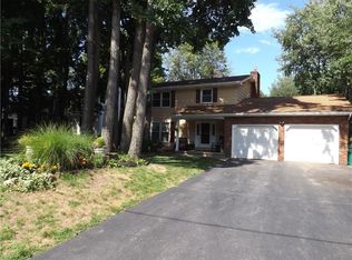 56 Stone Fence Rd, Rochester, NY 14626