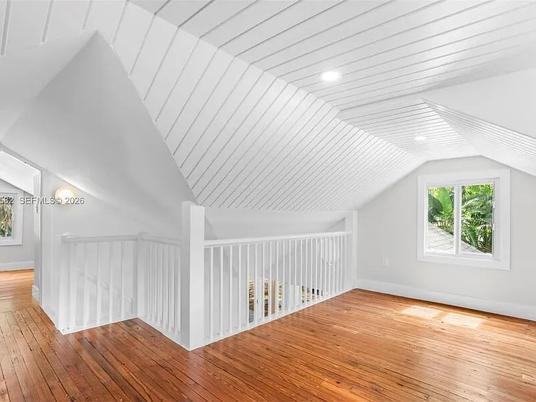 3945 Loquat Ave — Photo 33
