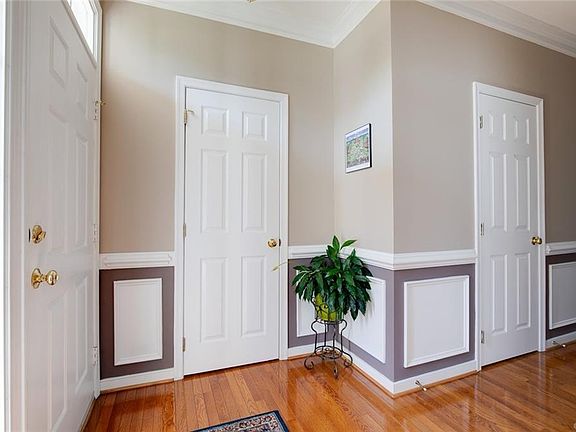 4th image of 11311 Caruthers Way