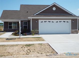 12 Yellowstone Ln, Delta, OH 43515