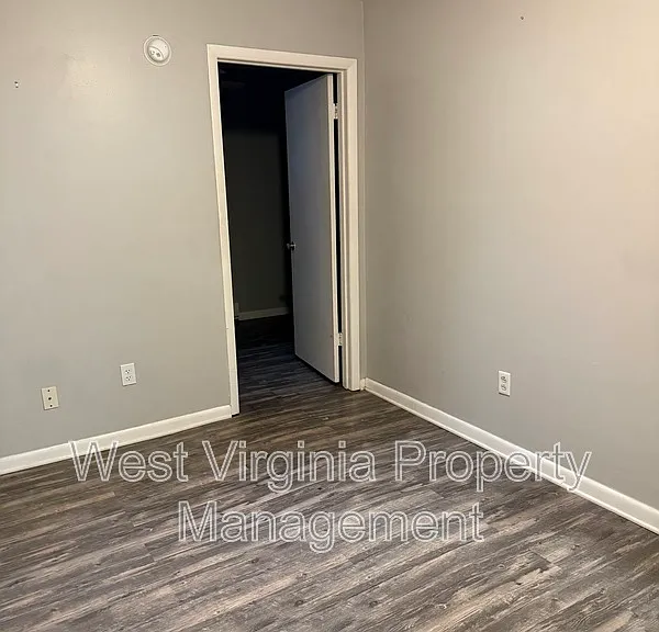 852 Mercer St #2 — Photo 8